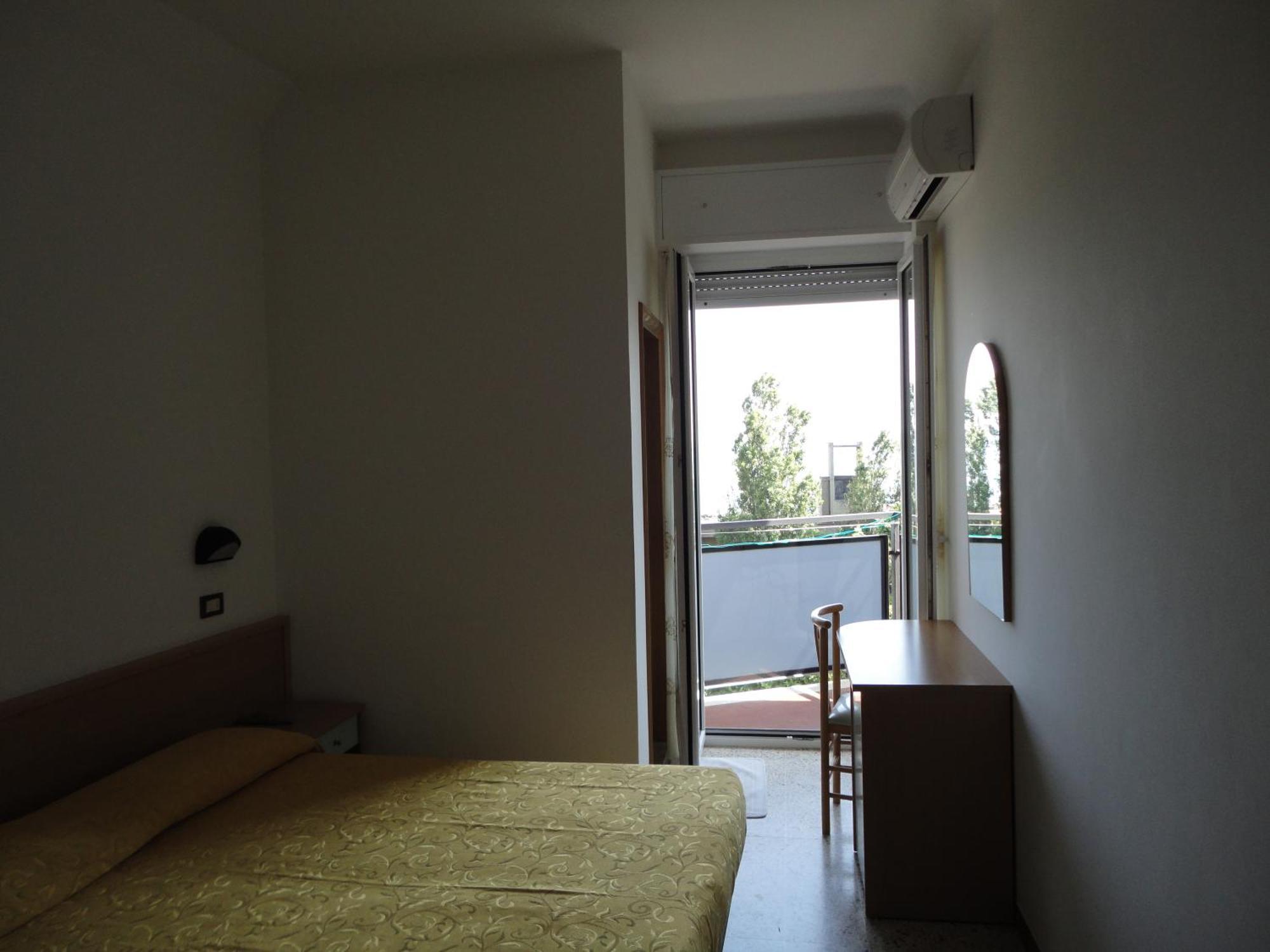 Hotel Euromar Rimini Exterior photo