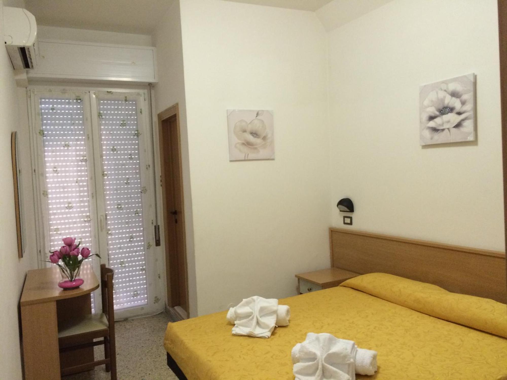 Hotel Euromar Rimini Exterior photo
