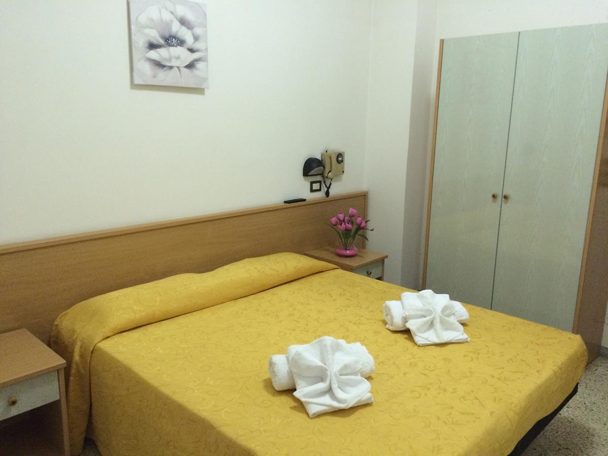 Hotel Euromar Rimini Exterior photo